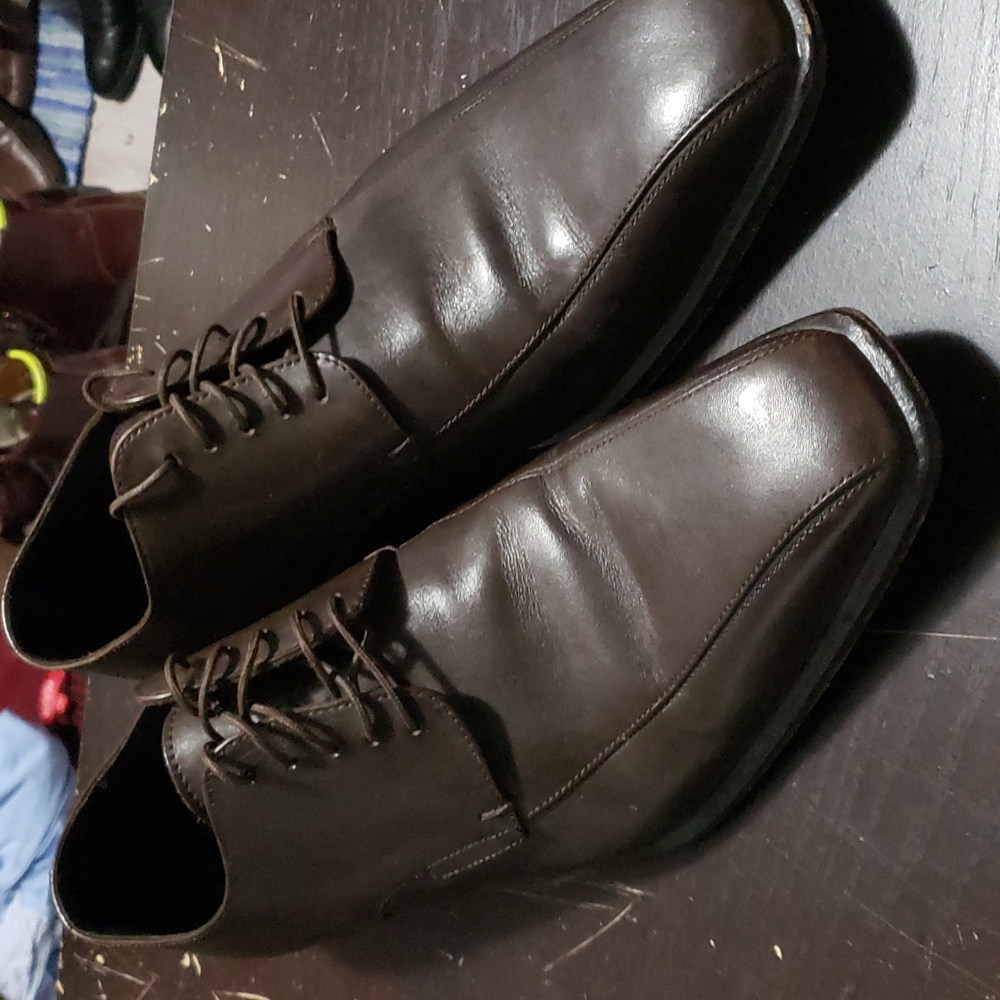 Hugo Boss Chocolate Derby's.